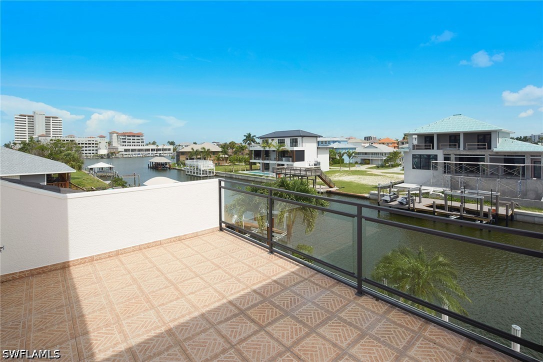 319 Lagoon, Naples, FL 34108