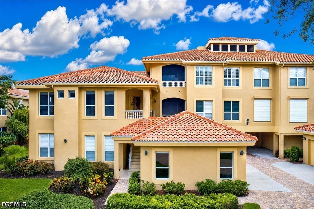 1855 Les Chateaux Unit 5-201, Naples, FL 34109