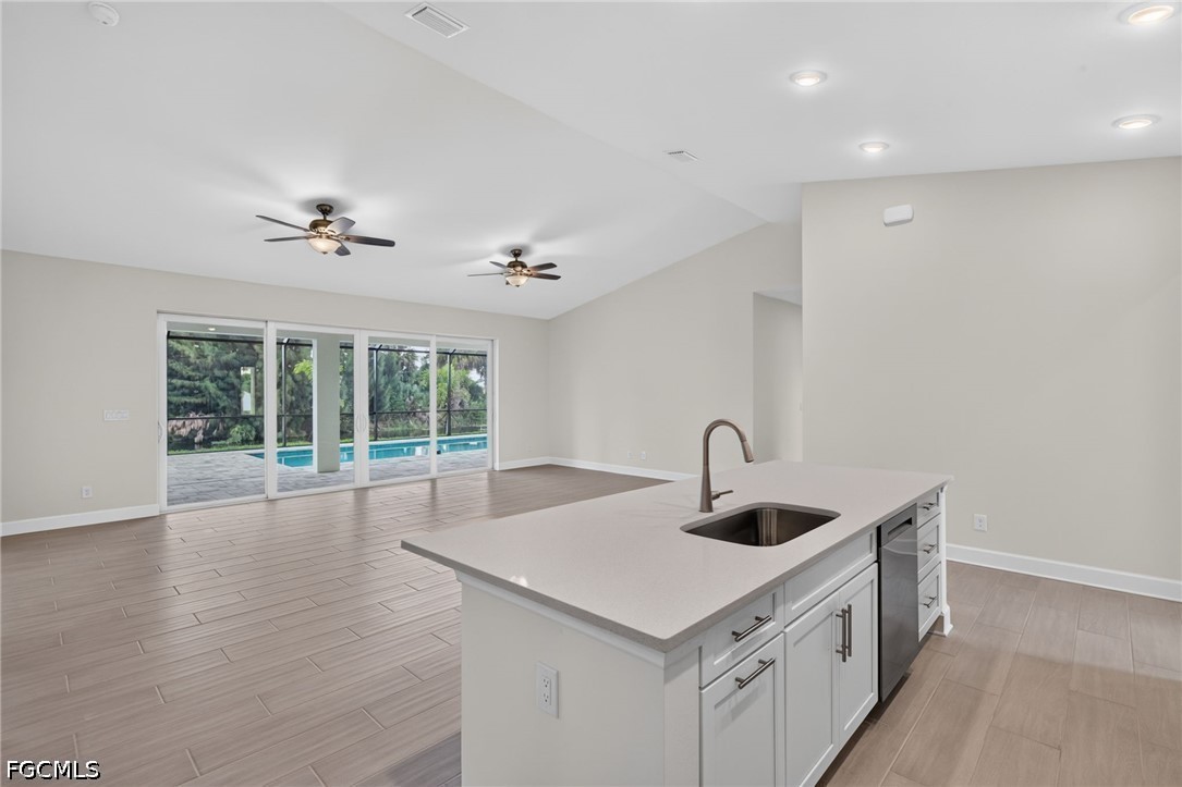 633 13th, Cape Coral, FL 33991