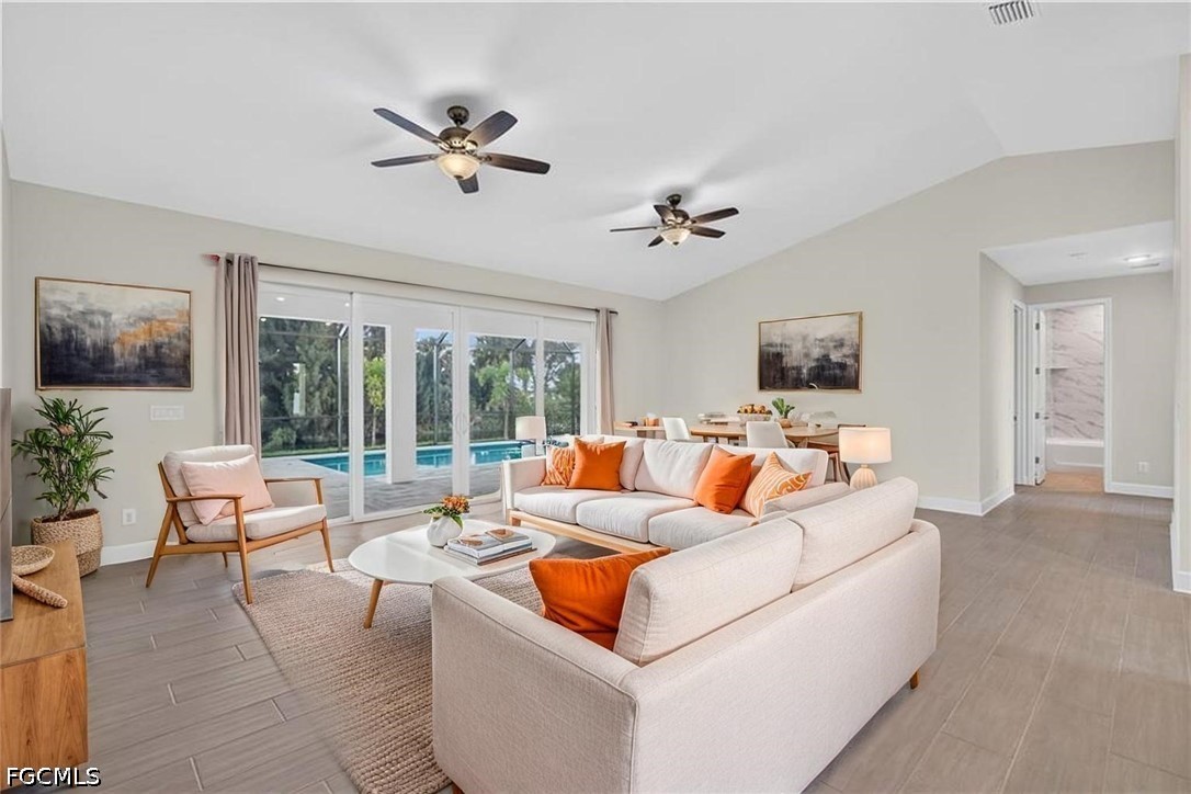 633 13th, Cape Coral, FL 33991