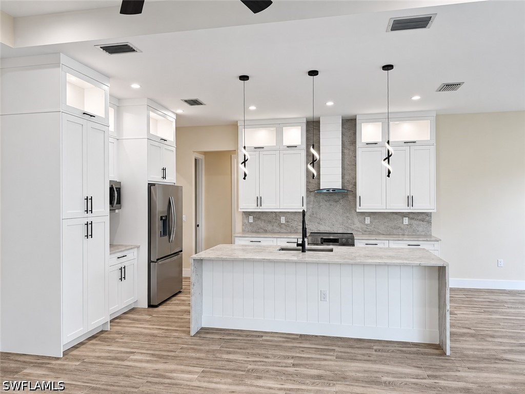 3712 18th, Naples, FL 34120