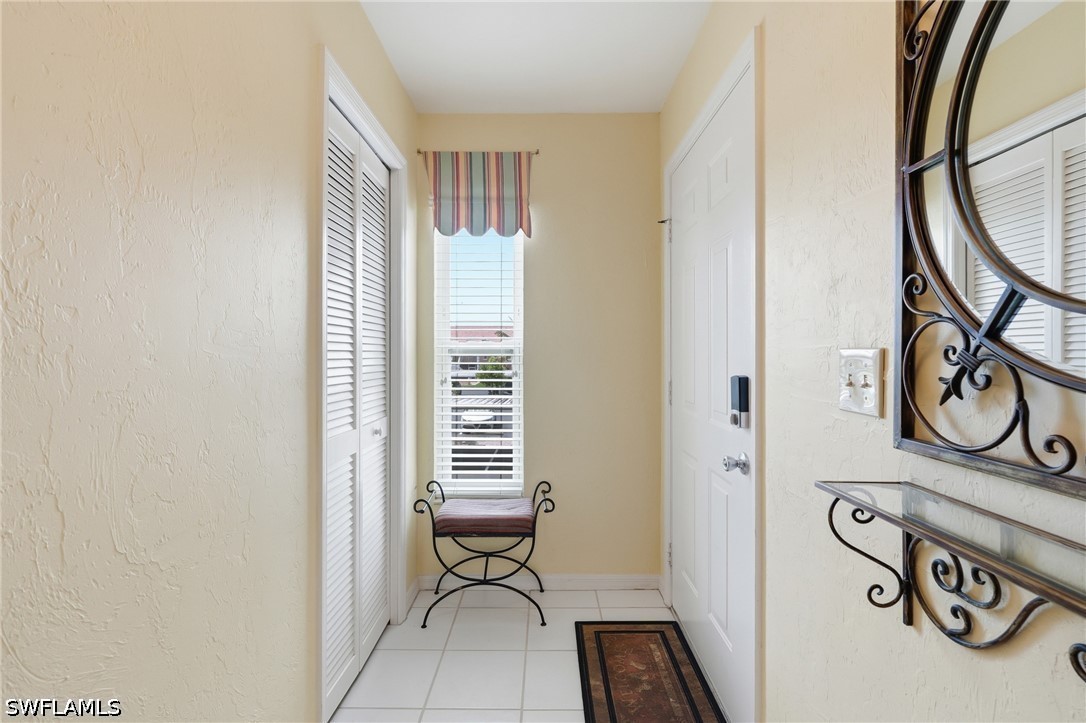 1950 Crown Pointe Unit B207, Naples, FL 34112