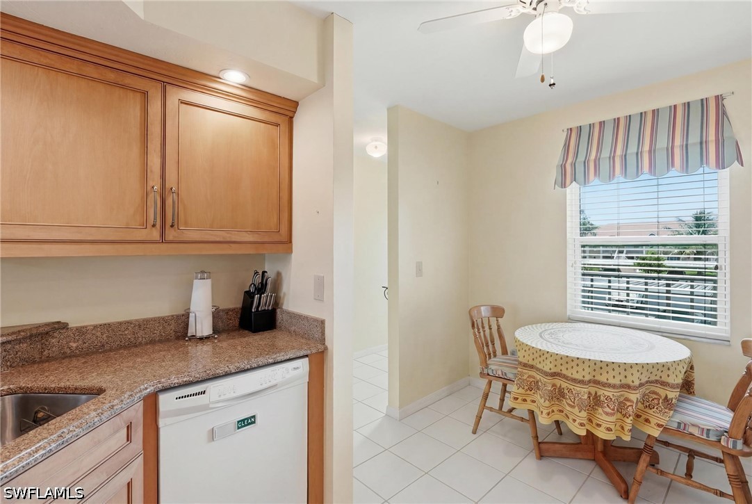 1950 Crown Pointe Unit B207, Naples, FL 34112