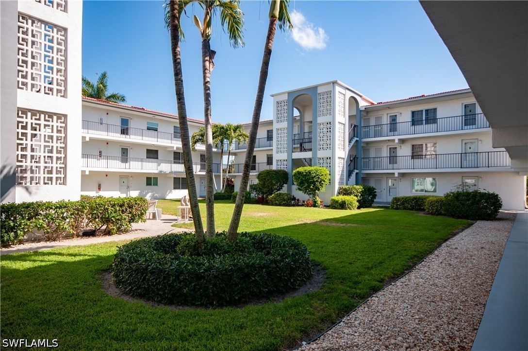 5 High Point Unit 104, Naples, FL 34103