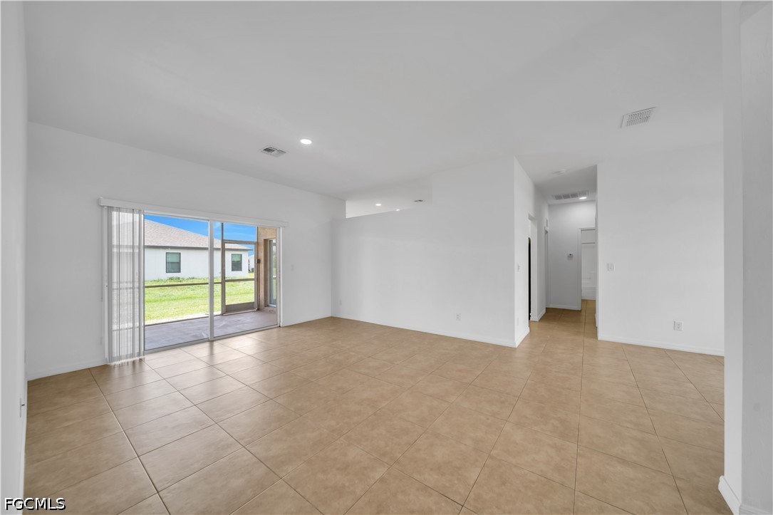 21 Kismet, Cape Coral, FL 33909