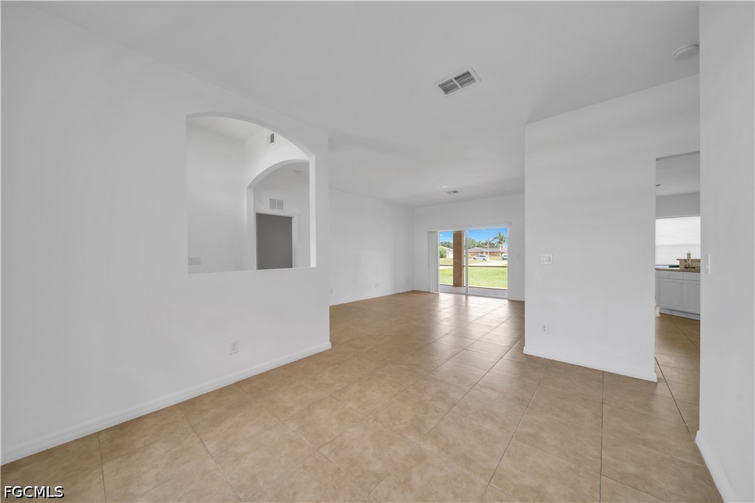 21 Kismet, Cape Coral, FL 33909