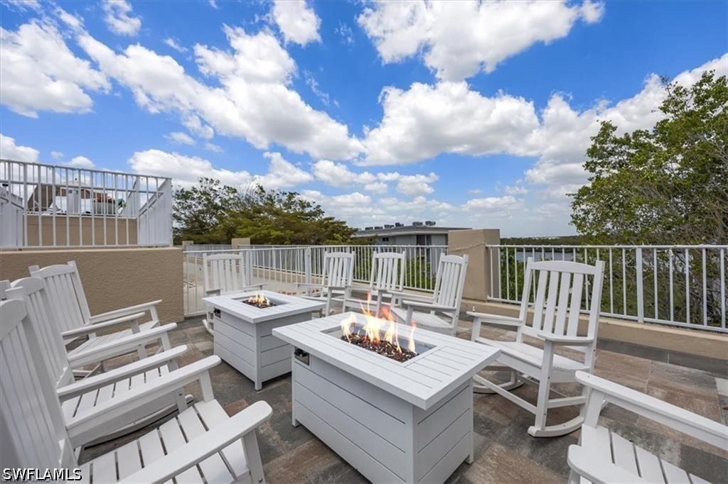 410 Bayfront Unit 2405, Naples, FL 34102