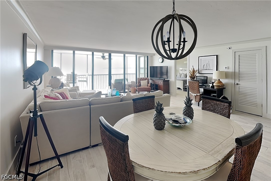DiningArea