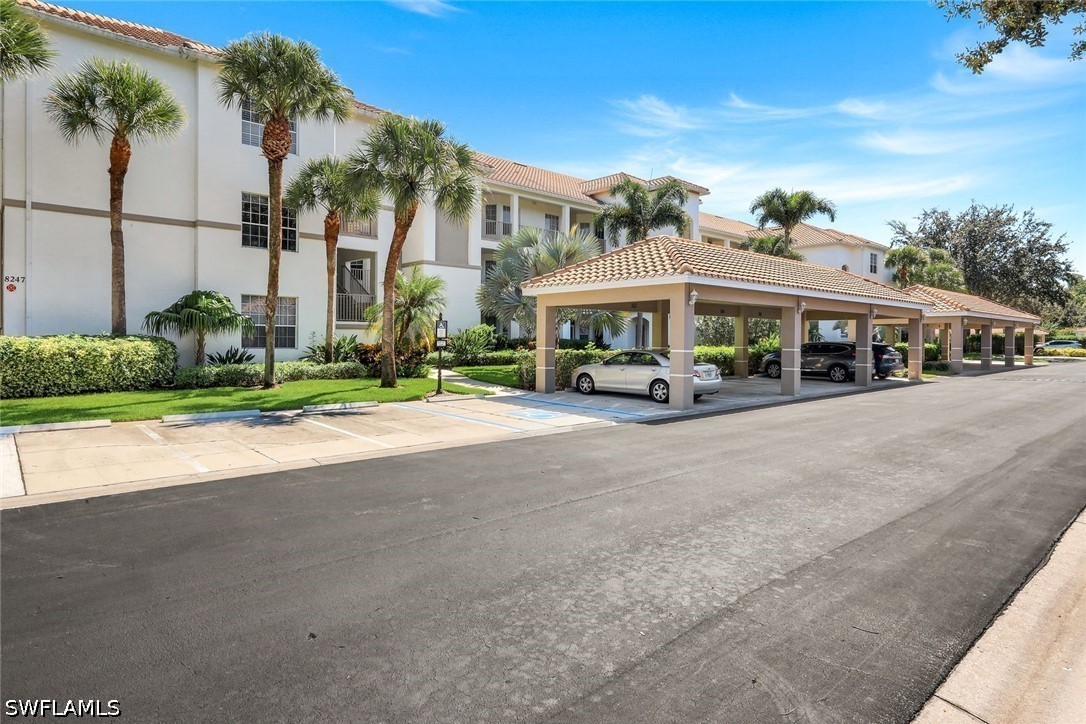 8247 Parkstone Unit 205, Naples, FL 34120