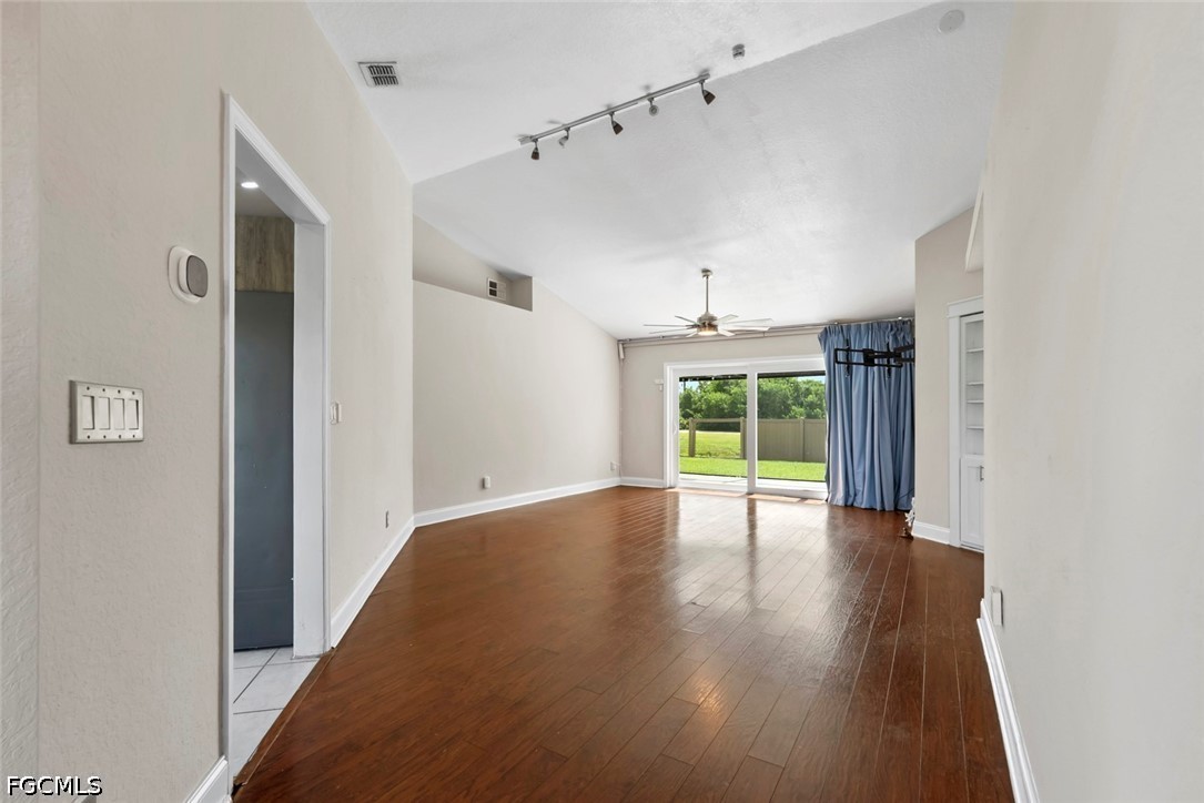 3628 Kent, Naples, FL 34112