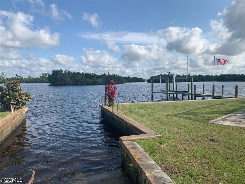 Dock