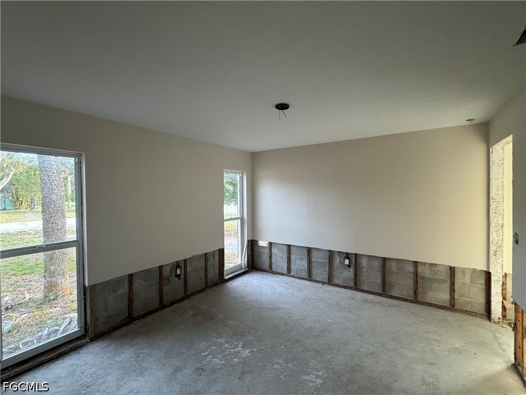 1683 Atlanta Plaza, Sanibel, FL 33957