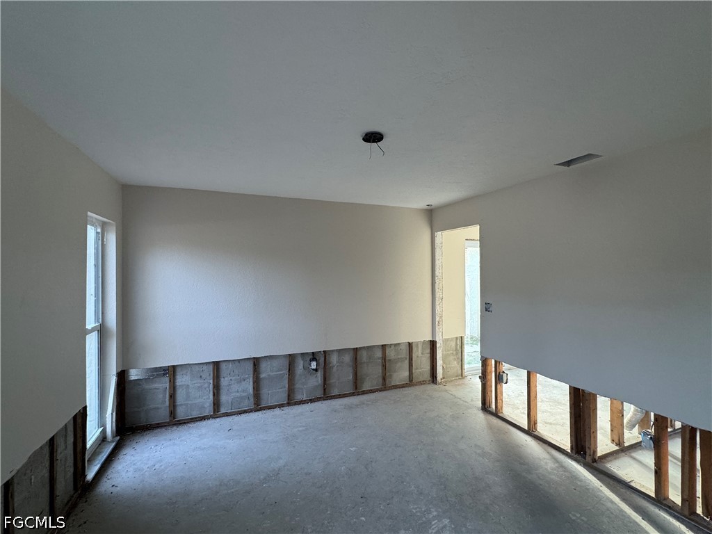1683 Atlanta Plaza, Sanibel, FL 33957