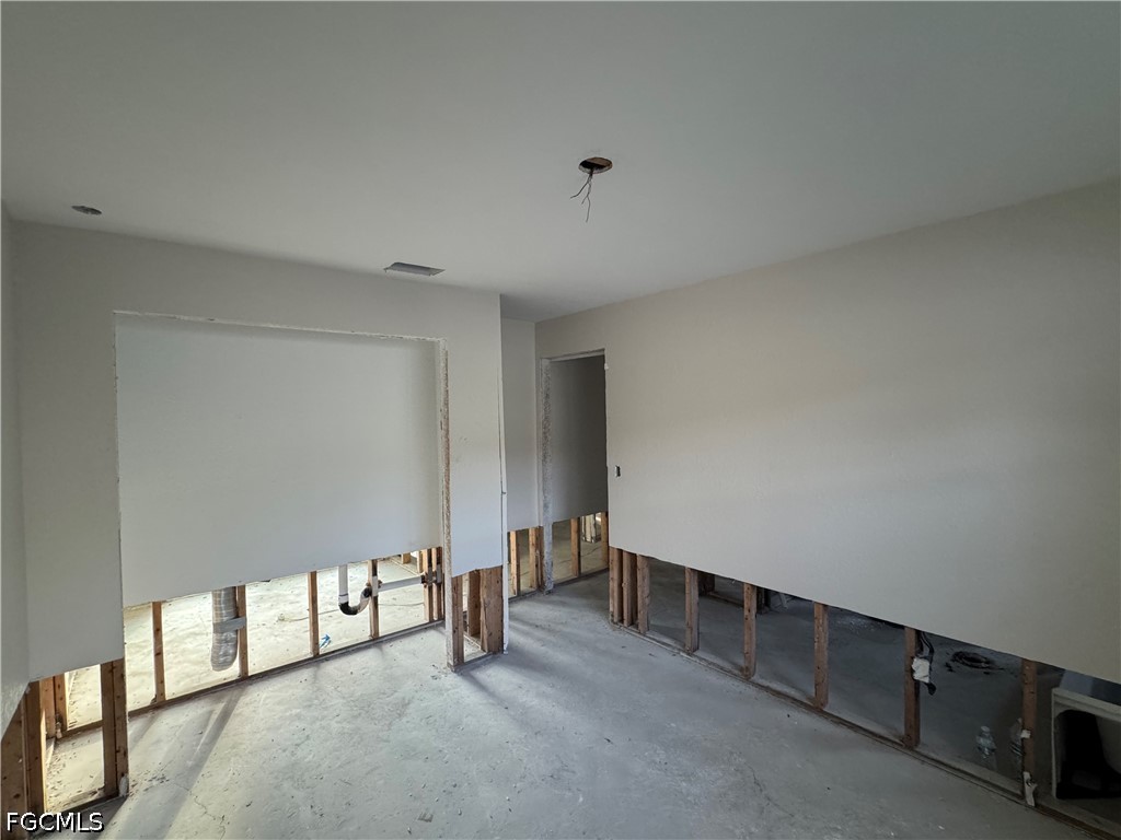1683 Atlanta Plaza, Sanibel, FL 33957