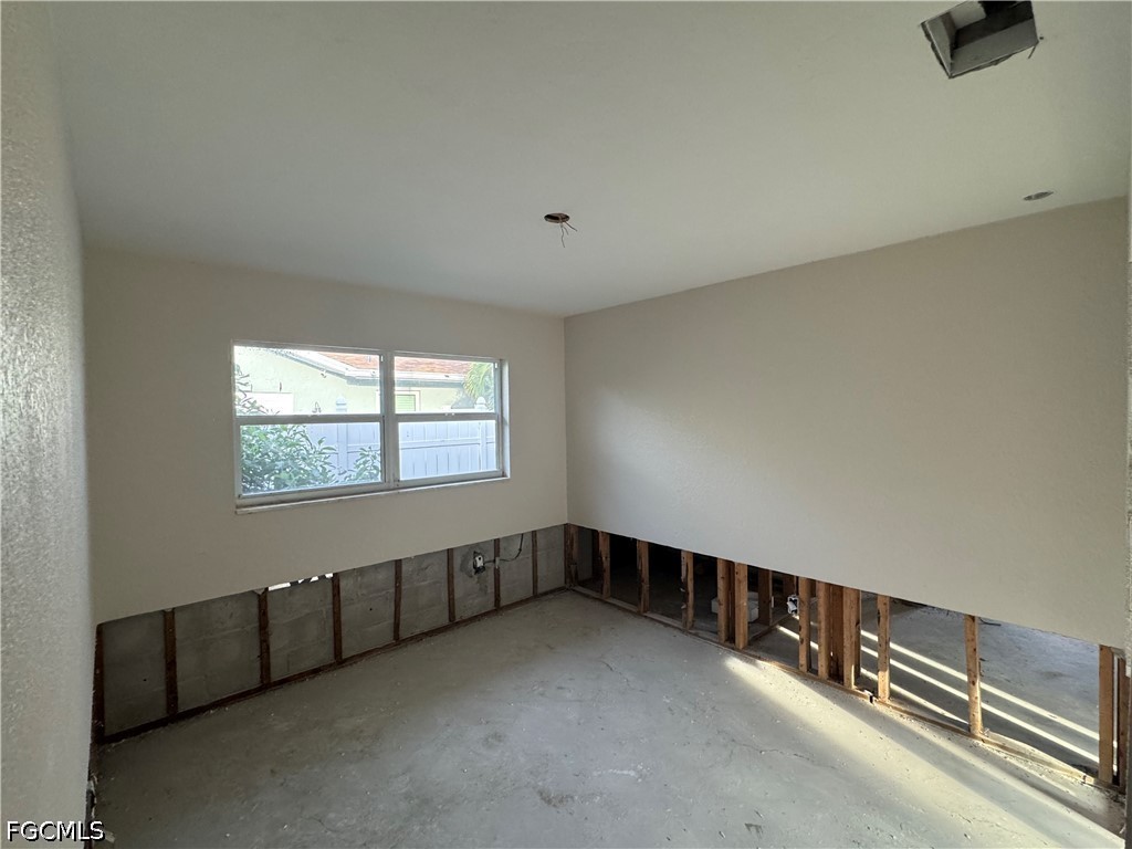 1683 Atlanta Plaza, Sanibel, FL 33957