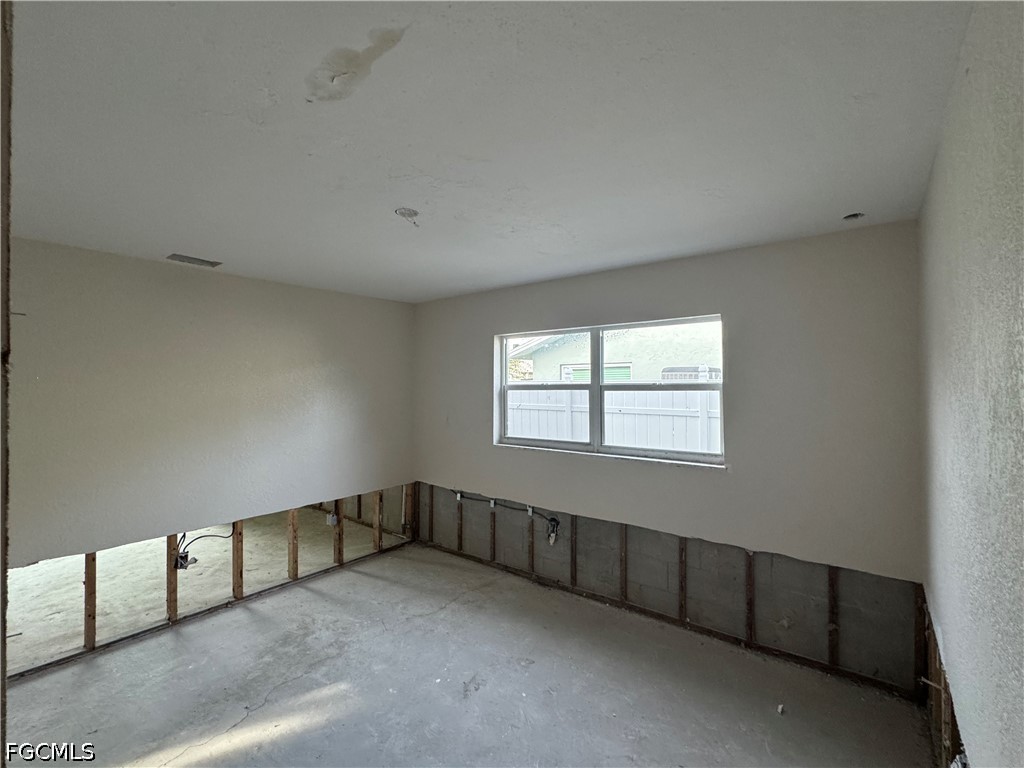 1683 Atlanta Plaza, Sanibel, FL 33957