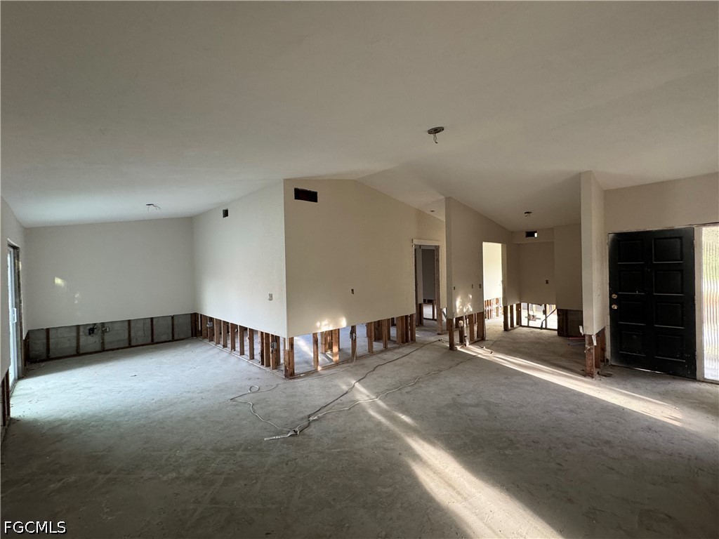 1683 Atlanta Plaza, Sanibel, FL 33957