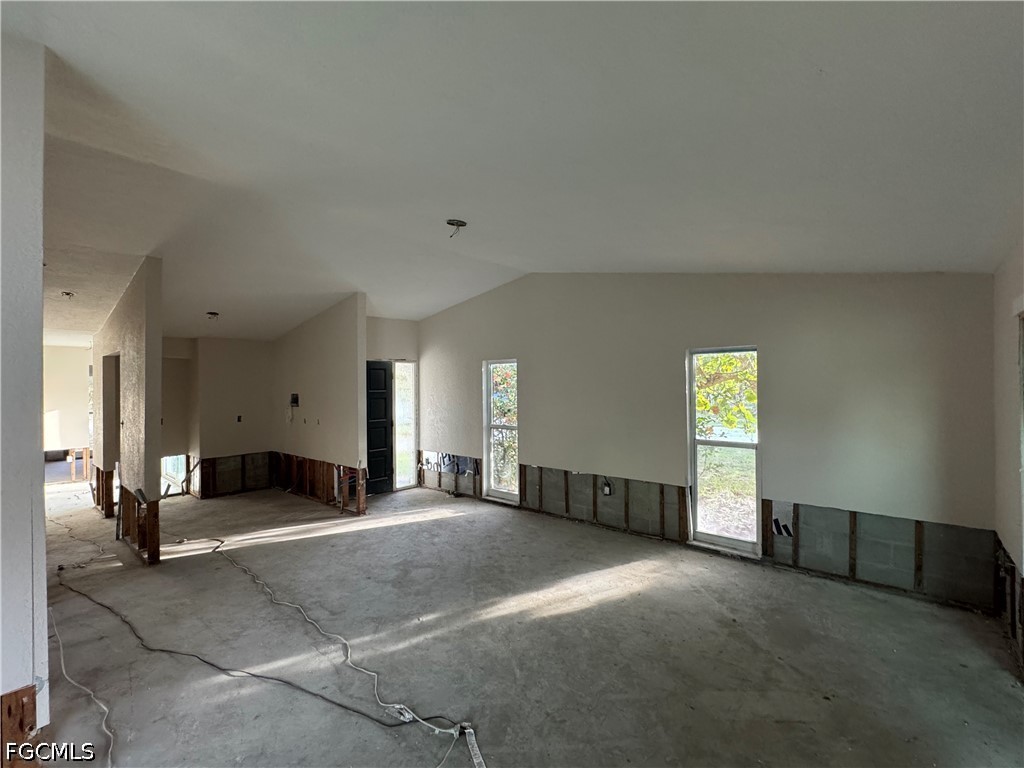1683 Atlanta Plaza, Sanibel, FL 33957