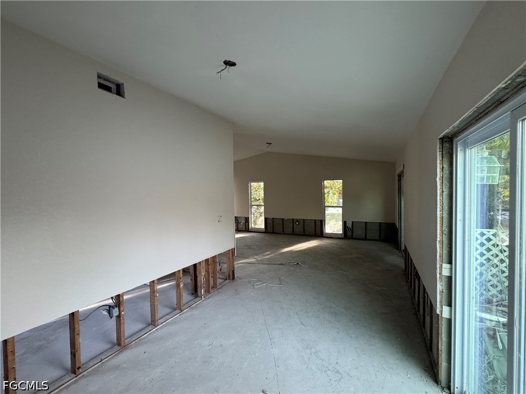 1683 Atlanta Plaza, Sanibel, FL 33957