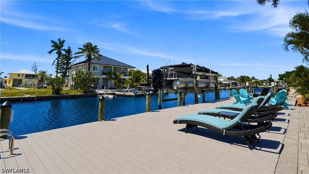 Dock