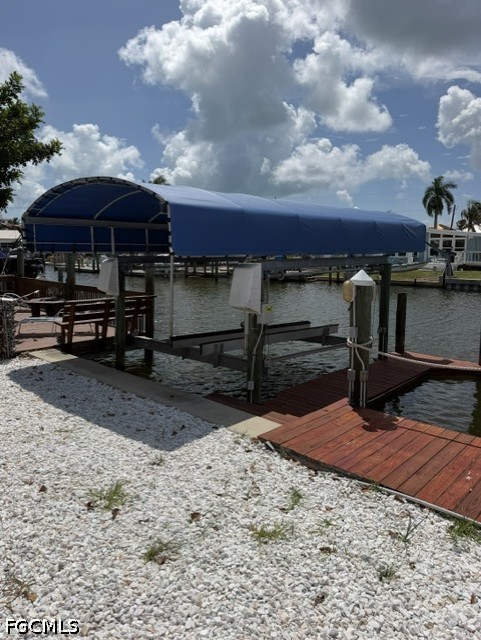 Dock