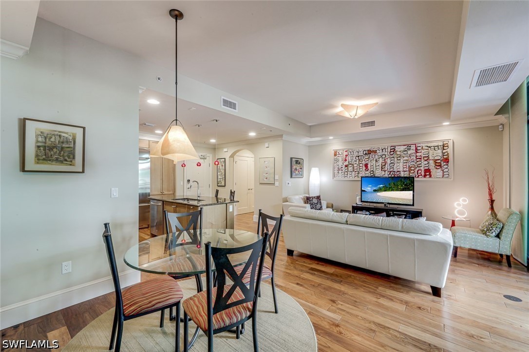 DiningArea