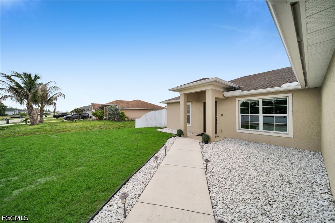 3831 21st, Lehigh Acres, FL 33971