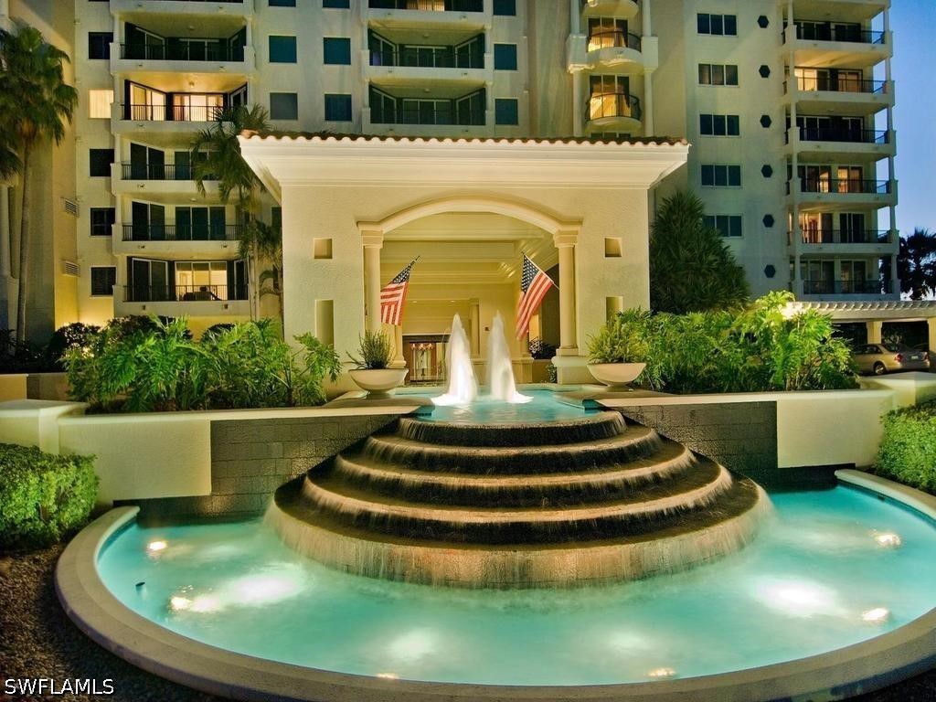 7425 Pelican Bay Unit 206, Naples, FL 34108