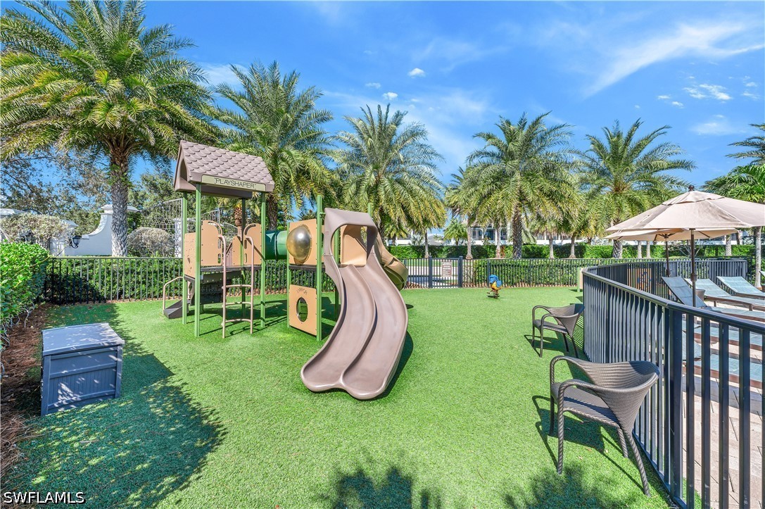 16348 Viansa Unit 102, Naples, FL 34110