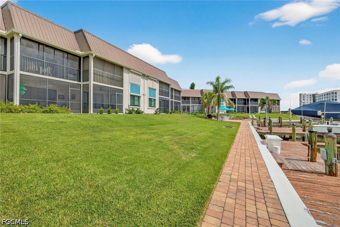 200 Lenell Unit 214, Fort Myers Beach, FL 33931