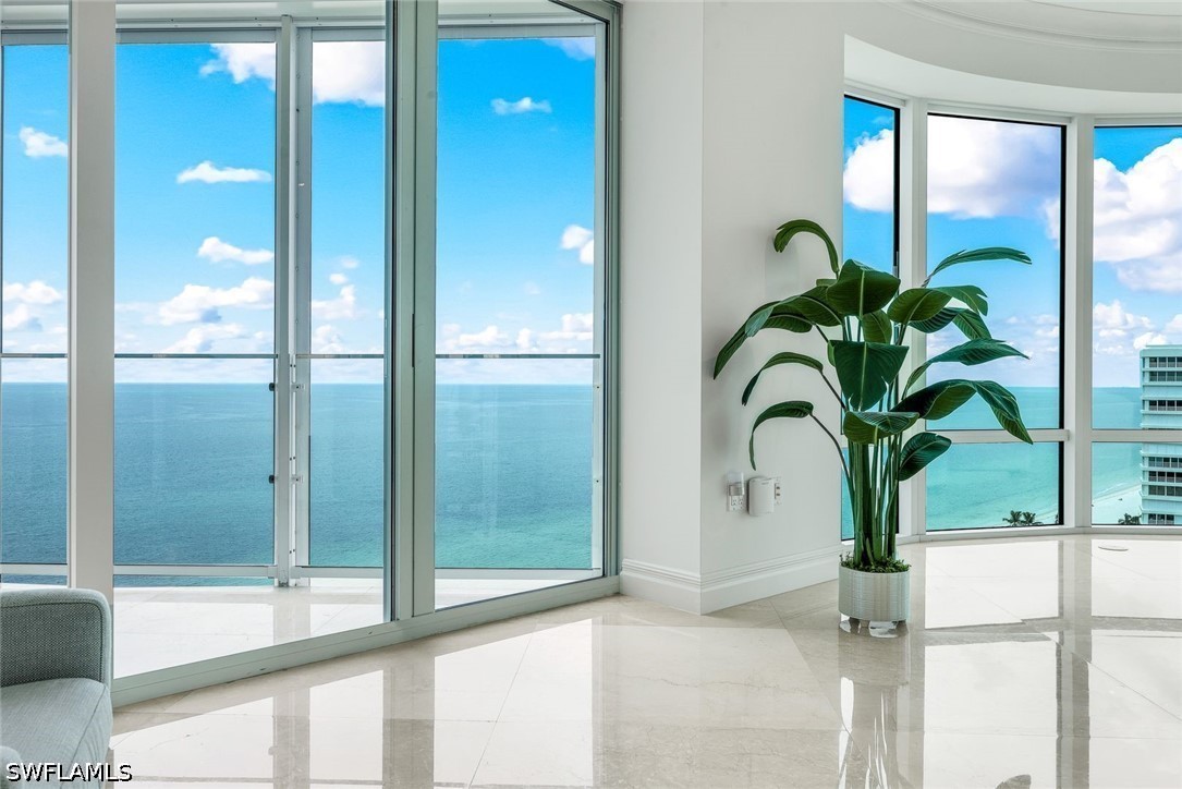 4101 Gulf Shore Unit 17n, Naples, FL 34103