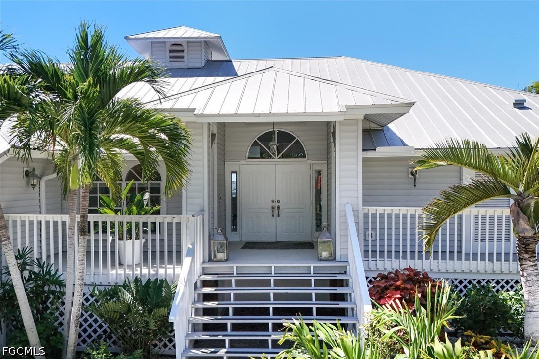 656 Coral, Cape Coral, FL 33904