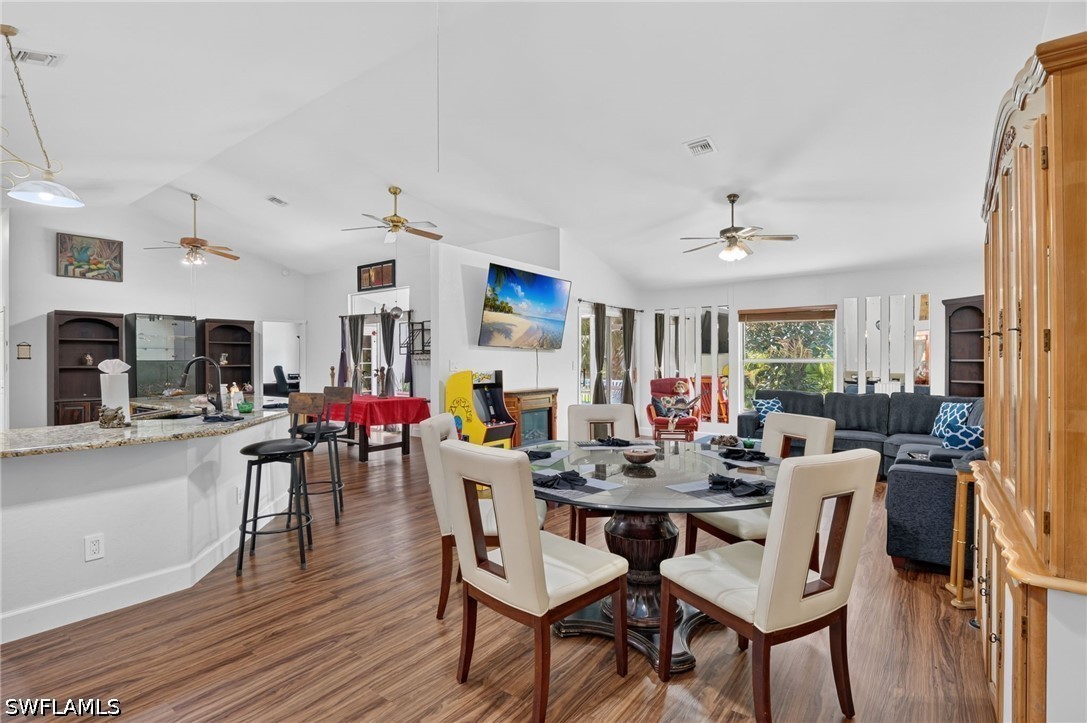 DiningArea