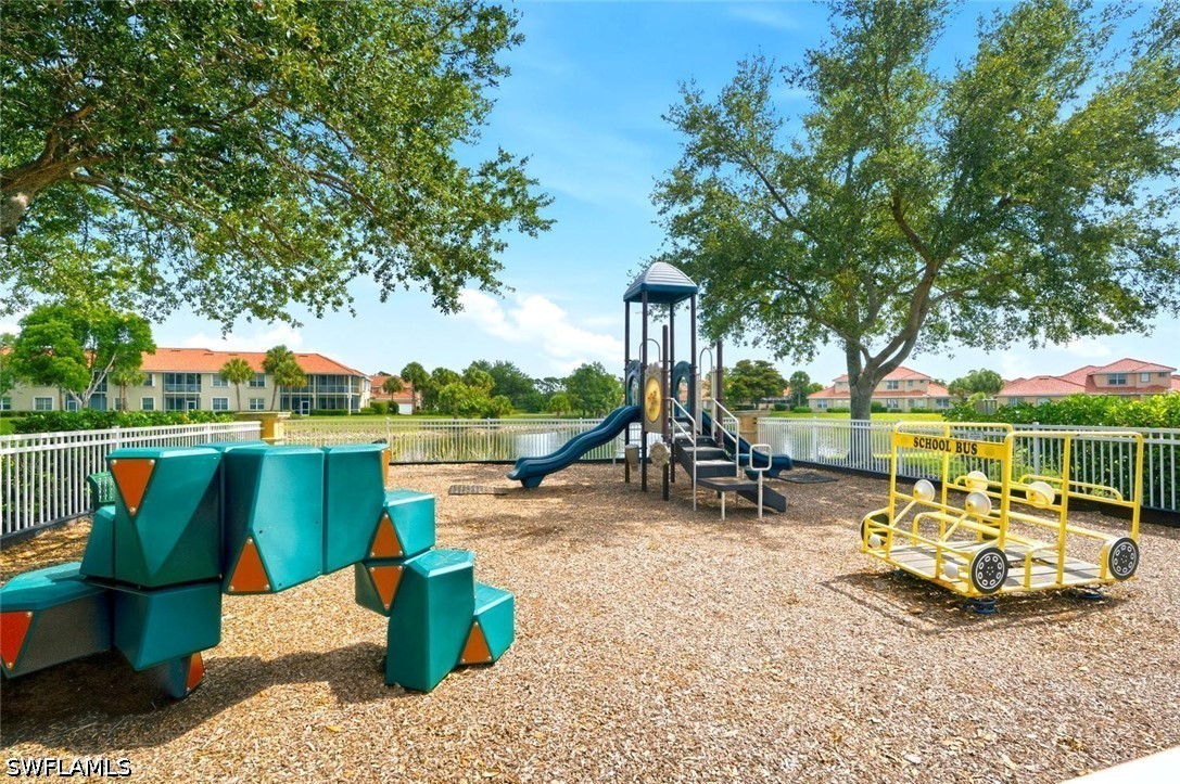 5120 Hyde Park Unit 103, Fort Myers, FL 33912