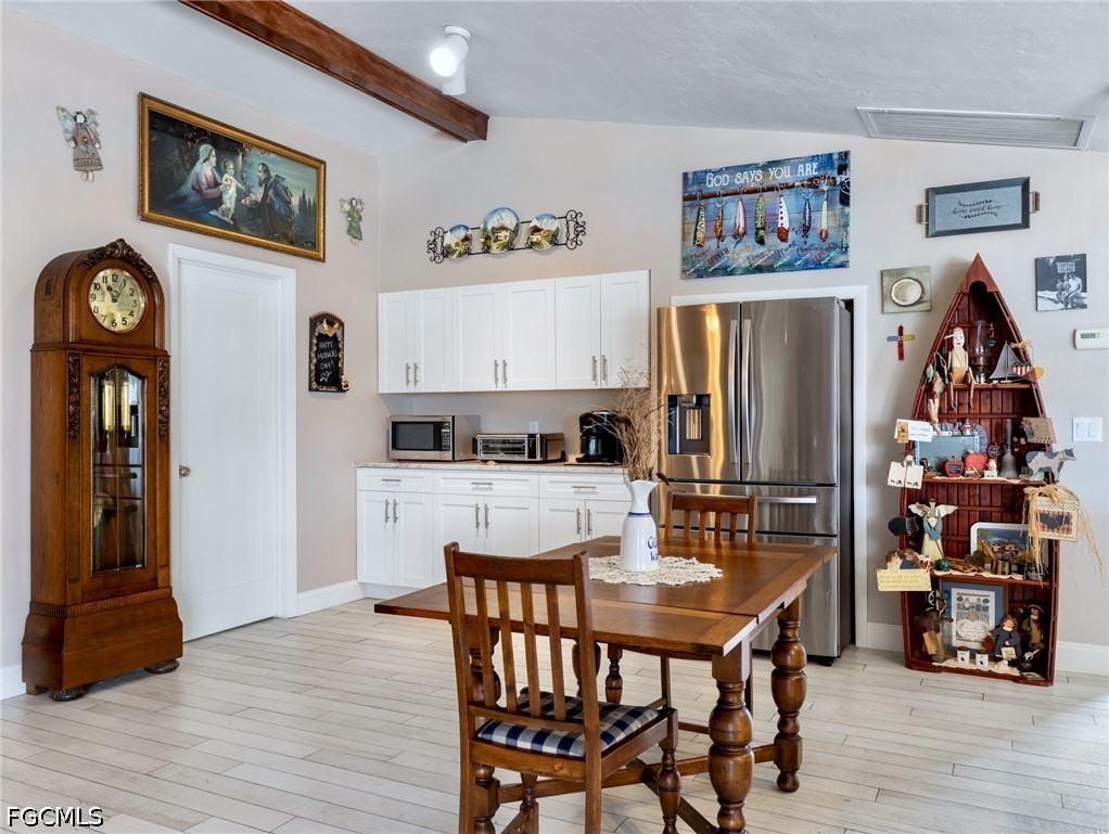 DiningArea