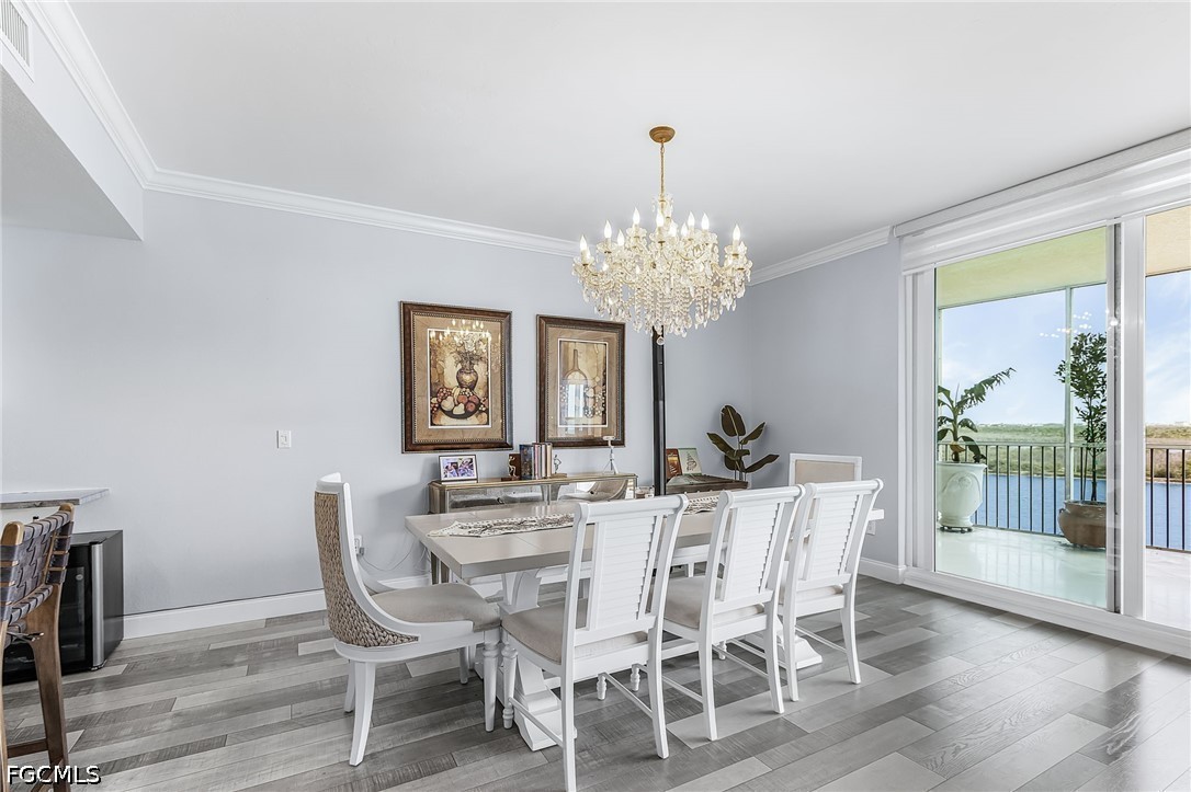 DiningArea