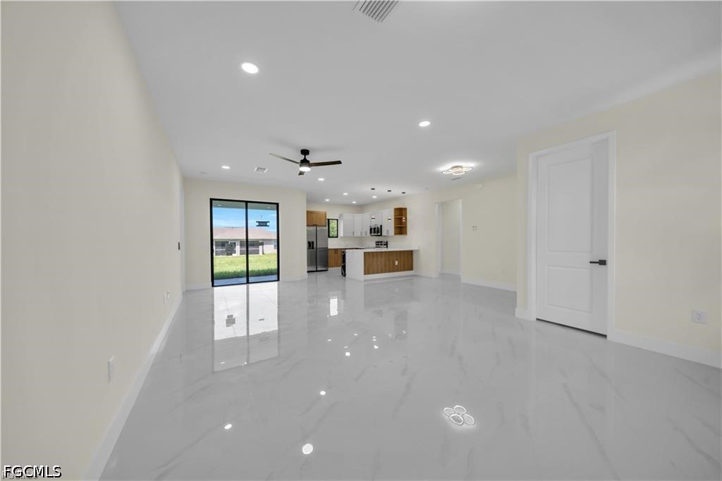 4016 9th, Lehigh Acres, FL 33976