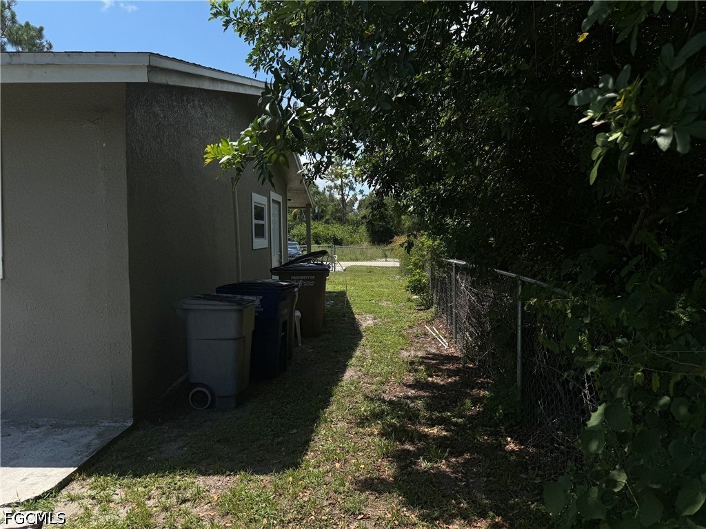 2199 Wyandotte, Alva, FL 33920