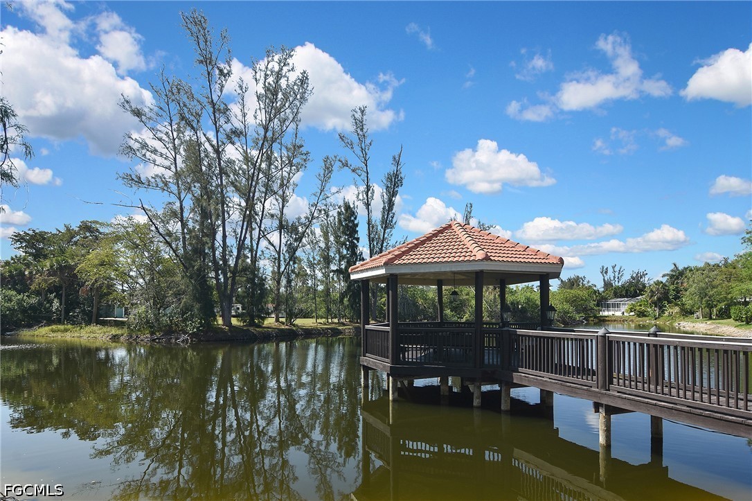 Dock