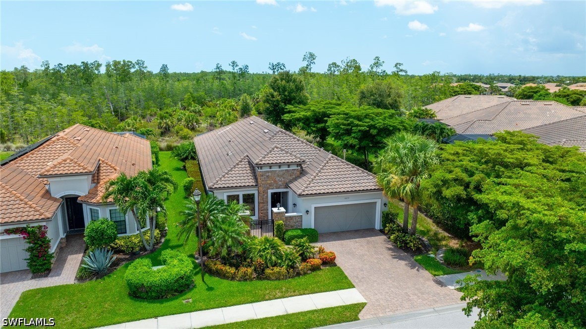 8879 Vaccaro, Naples, FL 34119