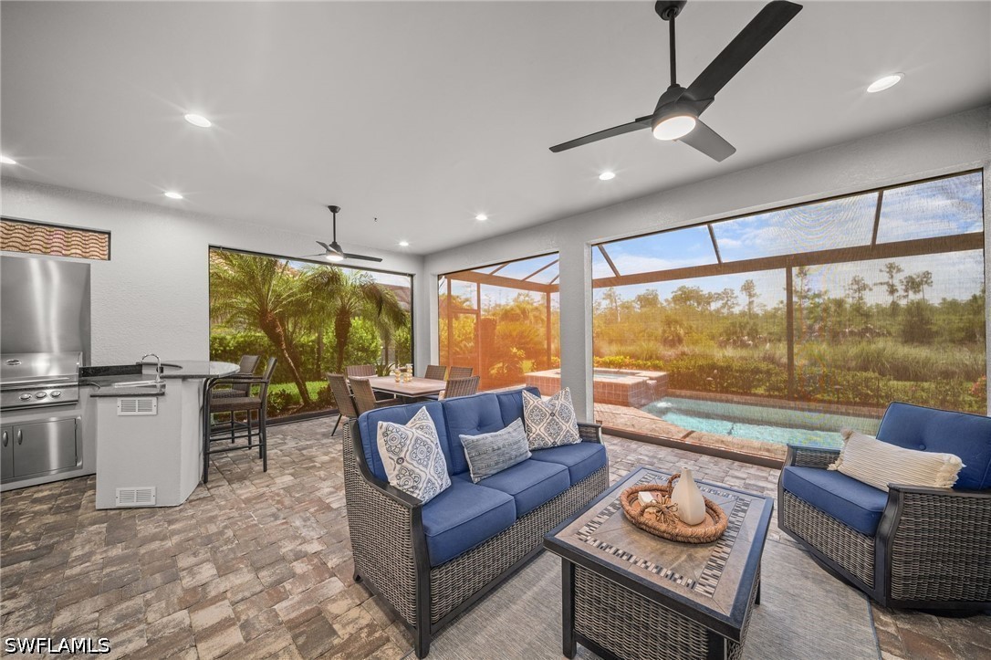 8879 Vaccaro, Naples, FL 34119
