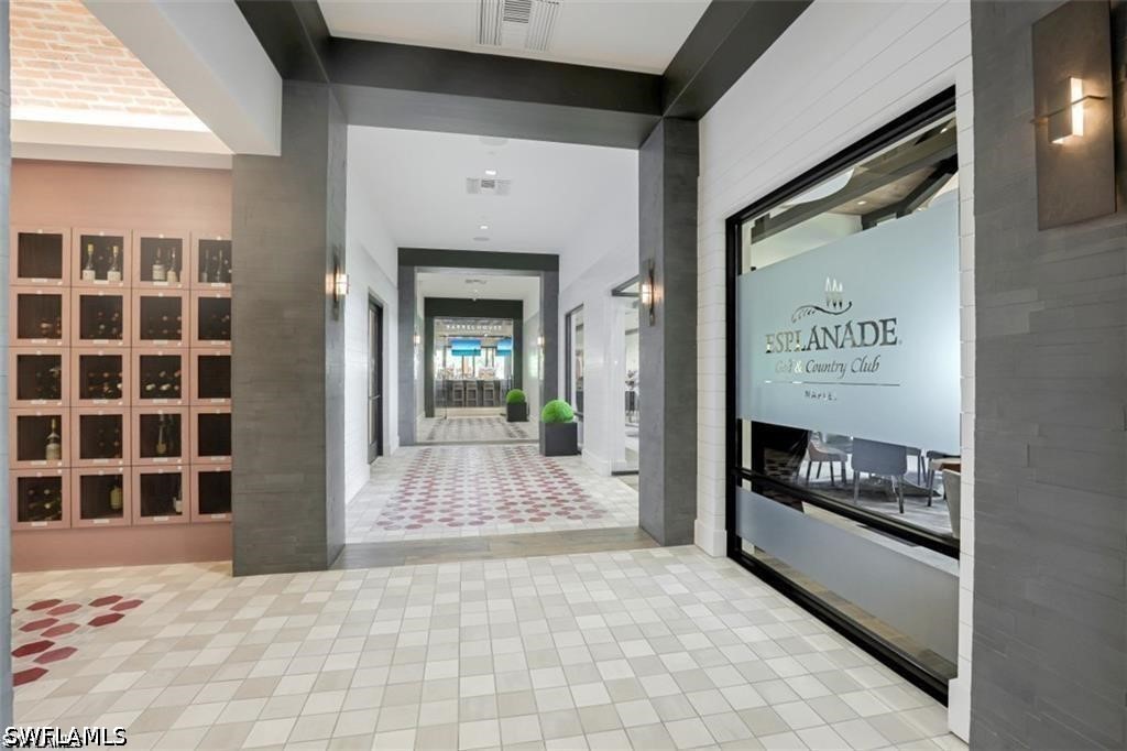8879 Vaccaro, Naples, FL 34119