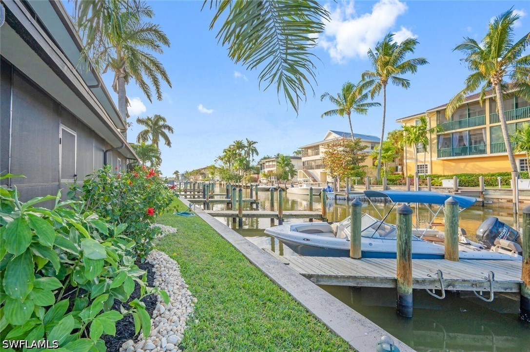 1537 Chesapeake Unit A-4, Naples, FL 34102