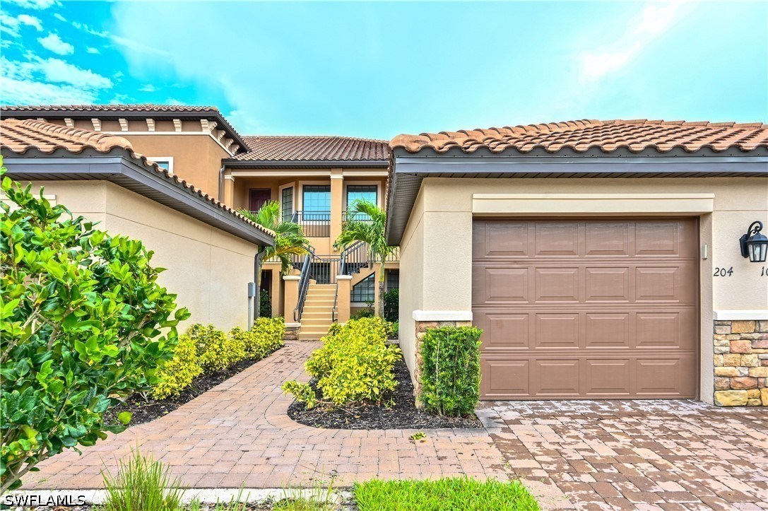 9386 Pocida Unit 204, Naples, FL 34119