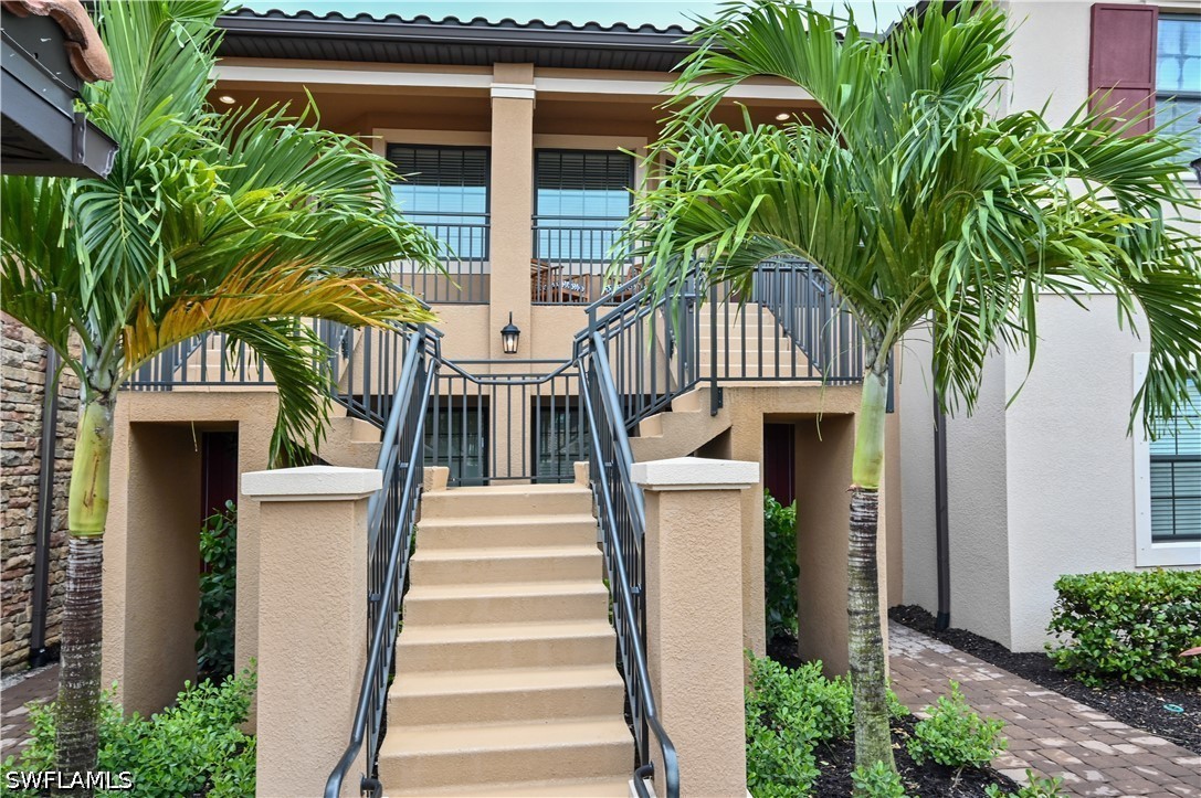 9386 Pocida Unit 204, Naples, FL 34119