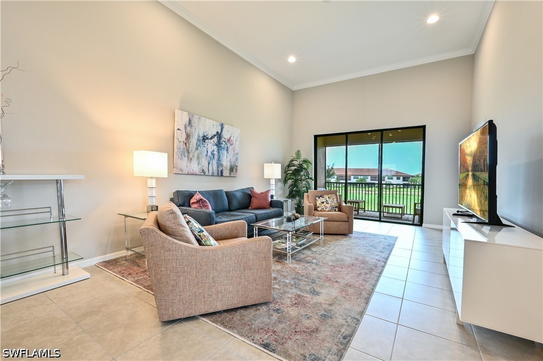 9386 Pocida Unit 204, Naples, FL 34119