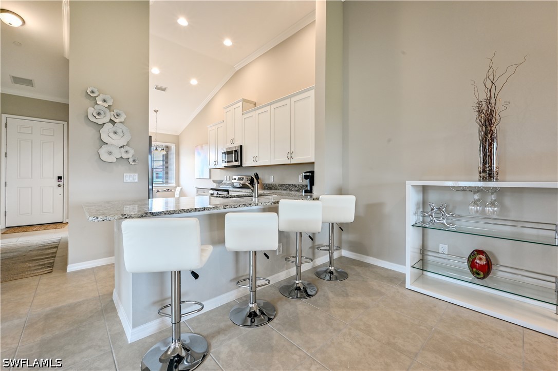 9386 Pocida Unit 204, Naples, FL 34119
