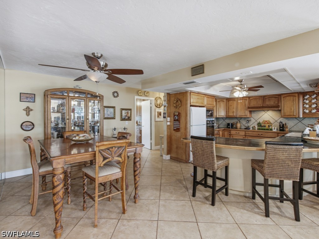 DiningArea