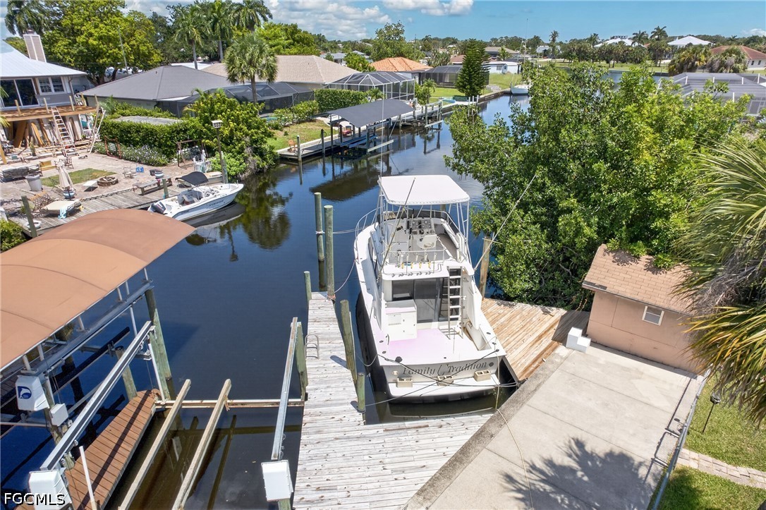 Dock