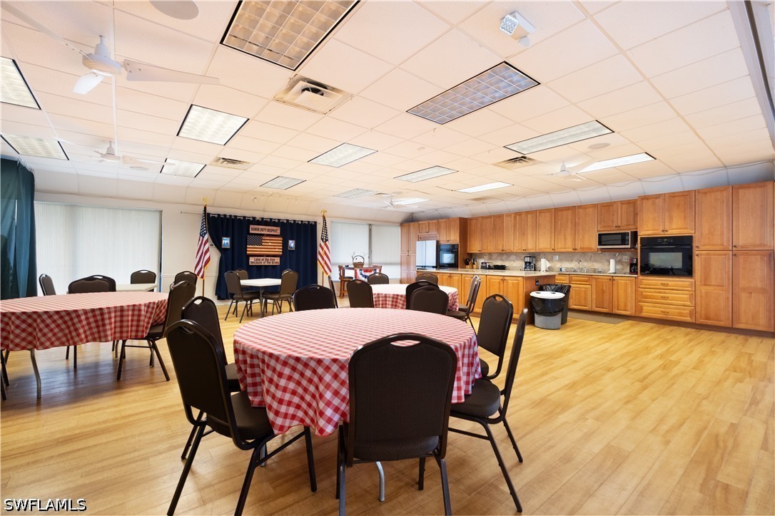 DiningArea